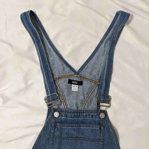 BDG by Urban Outfitters Overall Shorts, Color Blue Size XS-TP - Picture 4 of 13